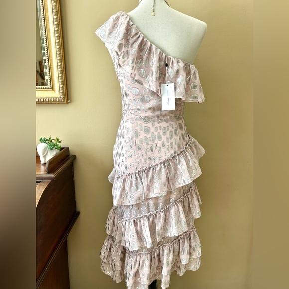 Lovers + Friends Willow One-Shoulder Ruffle Dress Powder Pink Metallic NWT - Picture 5 of 7